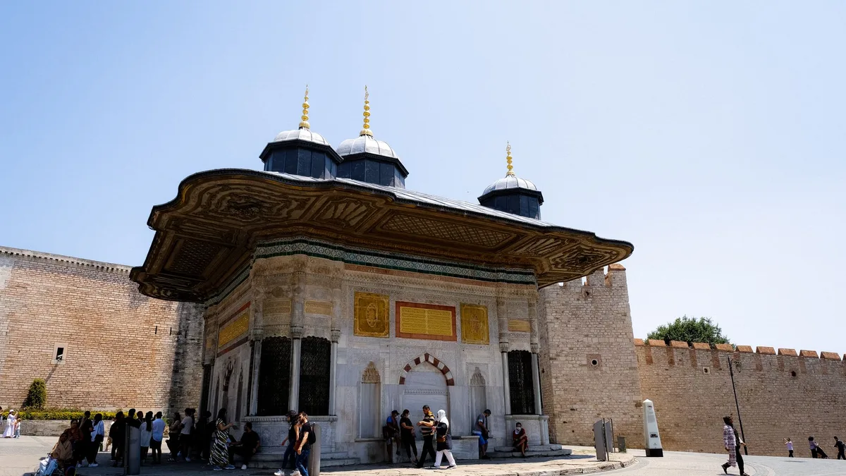 Osmanlı'nın Zirvesindeki Bizans Soylusu: Has Murad Paşa Hakkında Bilmeniz Gereken 6 Çarpıcı Gerçek